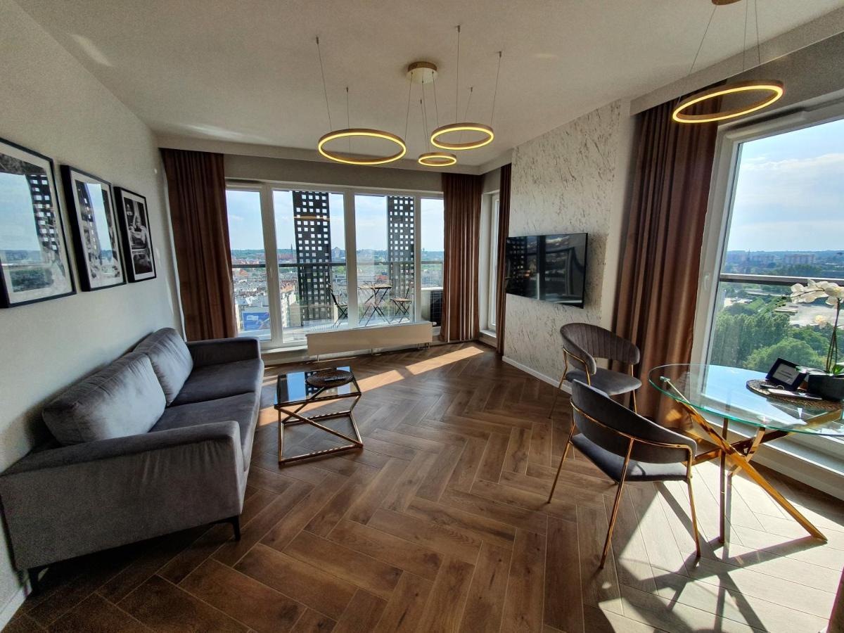 15 Pietro Sokolska 30 Towers Apartments - New - Lux - Parking - Sauna - Gym- And The Best View In 卡托维兹 外观 照片