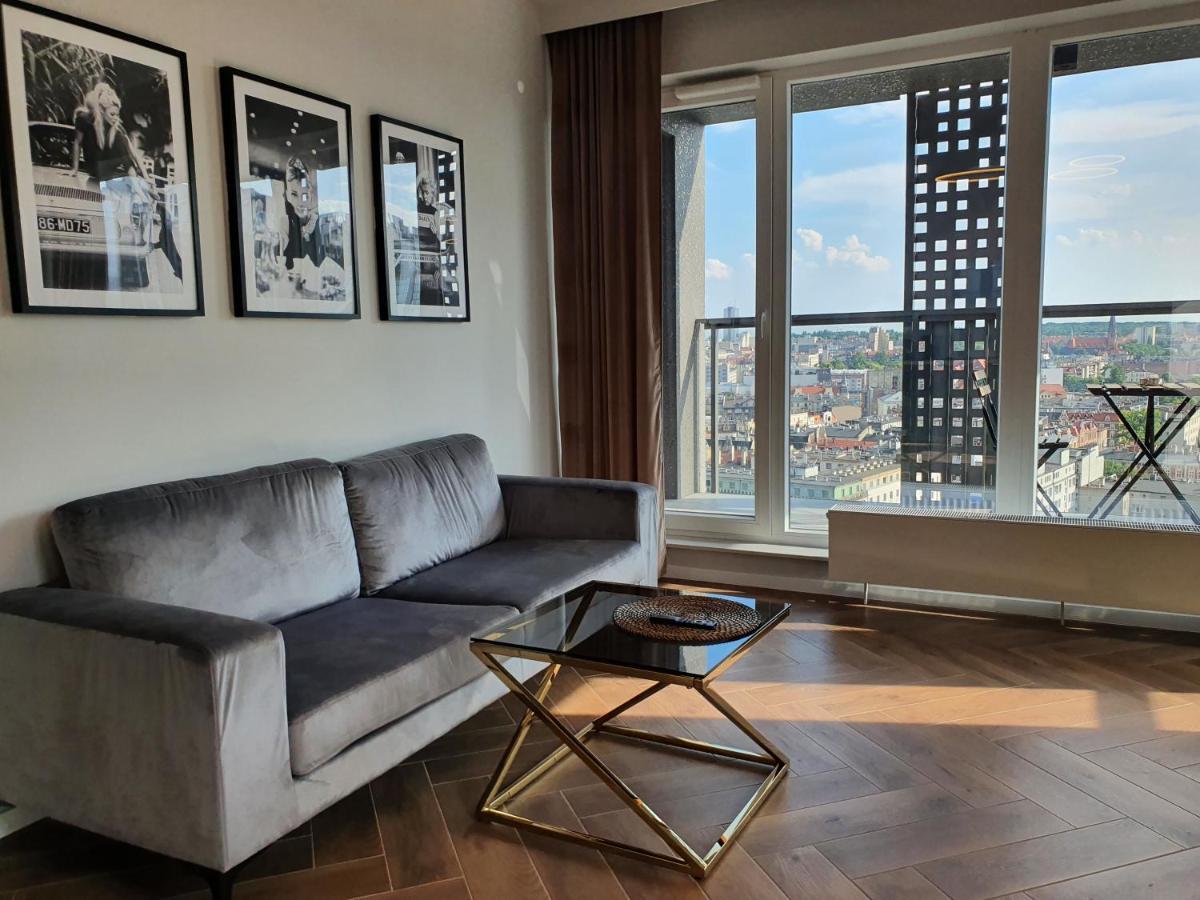15 Pietro Sokolska 30 Towers Apartments - New - Lux - Parking - Sauna - Gym- And The Best View In 卡托维兹 外观 照片